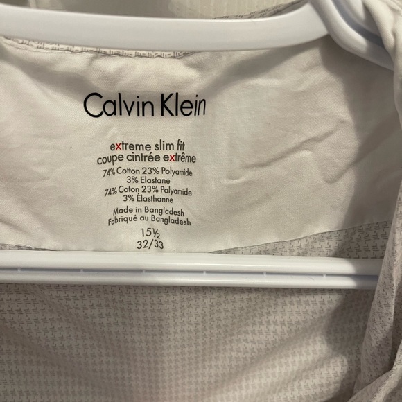 Calvin Klein - Picture 3 of 4